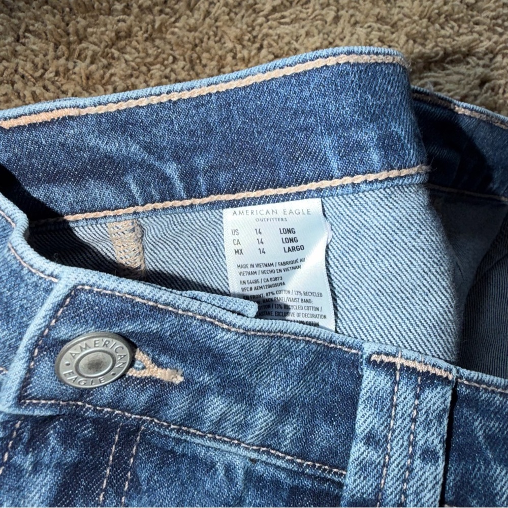 Women’s American Eagle Baggy Straight Jeans Size 14 Long - Picture 9 of 9